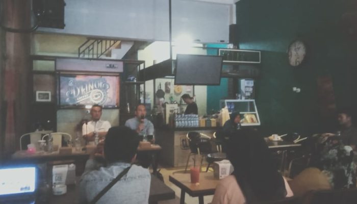 Cafe Demokrasi, KPU Palopo Ajak Awak Media Sukseskan Pemilu 2024