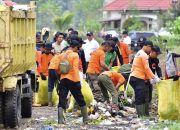 Respon Keluhan Masyarakat, Asrul Sani Pimpin Aksi Bersih Sampah