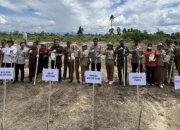Pemkab Lutra dan Polres Kompak Tanam Jagung: Dukung Ketahanan Pangan Lewat Program Nasional 1 Juta Hektar