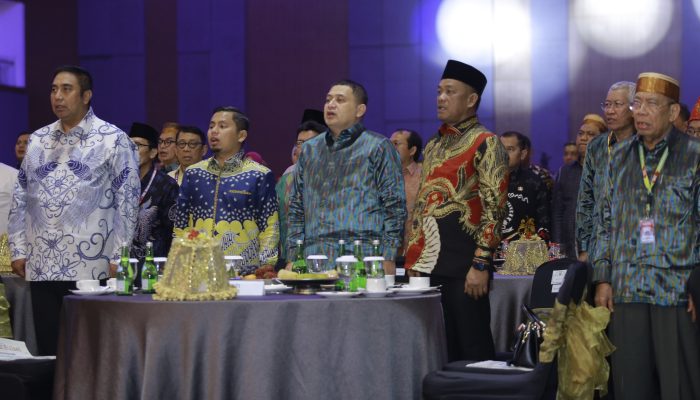 Bupati Luwu Hadiri PSBM ke-25 dan Mubes KKSS ke-12: Ajang Silaturahmi Akbar Saudagar Bugis-Makassar