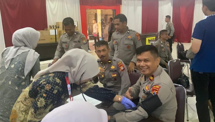 Polres Luwu Utara Gelar Donor Darah Sambut HUT Bhayangkara ke-79, Wujud Nyata Kepedulian Polri untuk Masyarakat