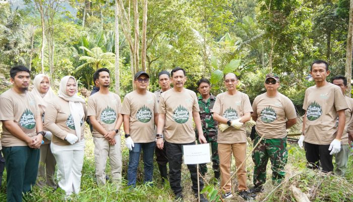 PLN UIP3B Sulawesi Kolaborasi dengan Pemkot Palopo dan KPH Lamasi: Wujudkan Transmisi Aman lewat Program Lestari