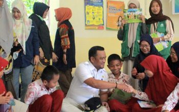 Bupati Luwu Bacakan Dongeng untuk Siswa SD, Dorong Budaya Literasi Sejak Dini
