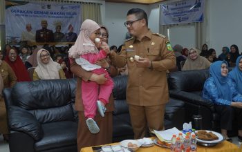 Cegah Stunting, 400 Balita Ikuti Gerakan Gemar Makan Telur