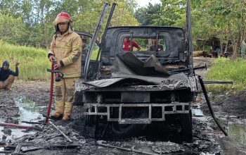 Mobil Angkut BBM Ilegal Hangus Terbakar di Malili, Diduga Hendak Diselundupkan Ke Sultra