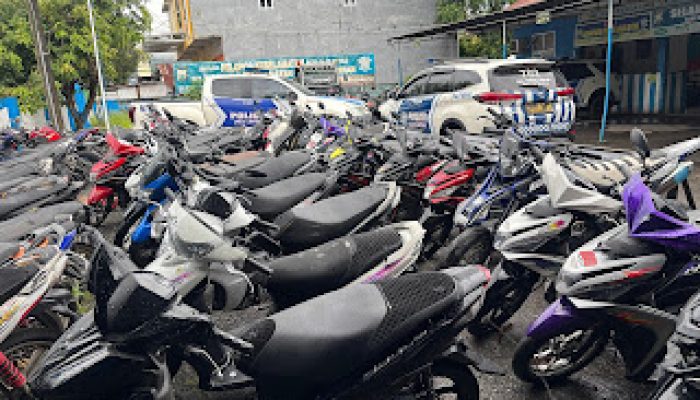Aksi Balapan Liar Dibubarkan Polisi, Belasan Motor Terjaring Razia di Palopo