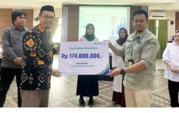 BPJS Ketenagakerjaan Luwu Utara Serahkan Beasiswa Rp174 Juta kepada Ahli Waris Peserta
