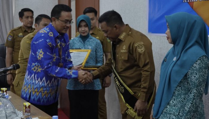 Bupati dan Ketua TP PKK Luwu Resmi Jadi Ayah Bunda GenRe, Komitmen Wujudkan Generasi Emas