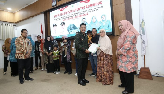 TP PKK Luwu Dikukuhkan Sebagai Duta KISAK, Dorong Tertib Administrasi Kependudukan