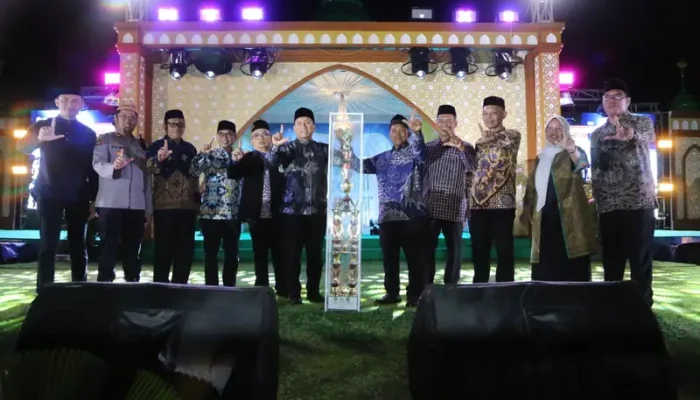 Burau Kembali Juara Umum, MTQ XI Luwu Timur Resmi Ditutup Meriah di Tomoni Timur