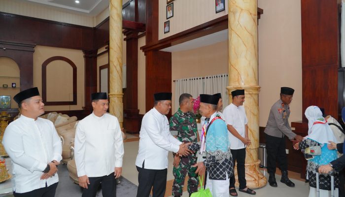 43 Jamaah Haji Asal Luwu Berangkat, Pemkab Titip Pesan Jaga Nama Baik Daerah