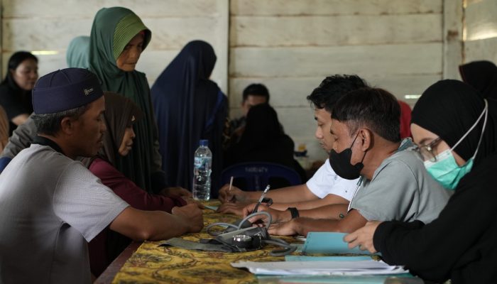 Masmindo Layani Ratusan Warga Latimojong Lewat Pengobatan Gratis