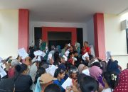 Pemkab Luwu Gelar Pasar Murah, Warga Walenrang Berburu LPG 3 Kg