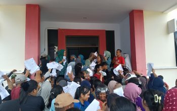 Pemkab Luwu Gelar Pasar Murah, Warga Walenrang Berburu LPG 3 Kg
