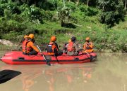 Lansia di Bone Diduga Terseret Arus Sungai, Tim SAR Gabungan Lakukan Pencarian